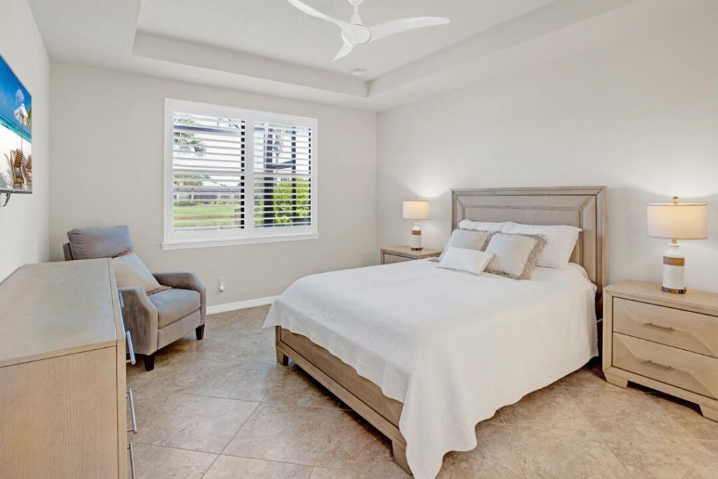 649 SE Monteiro Drive, Port Saint Lucie, FL 34984 Photo