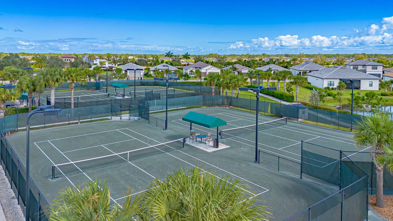 649 SE Monteiro Drive, Port Saint Lucie, FL 34984 Photo