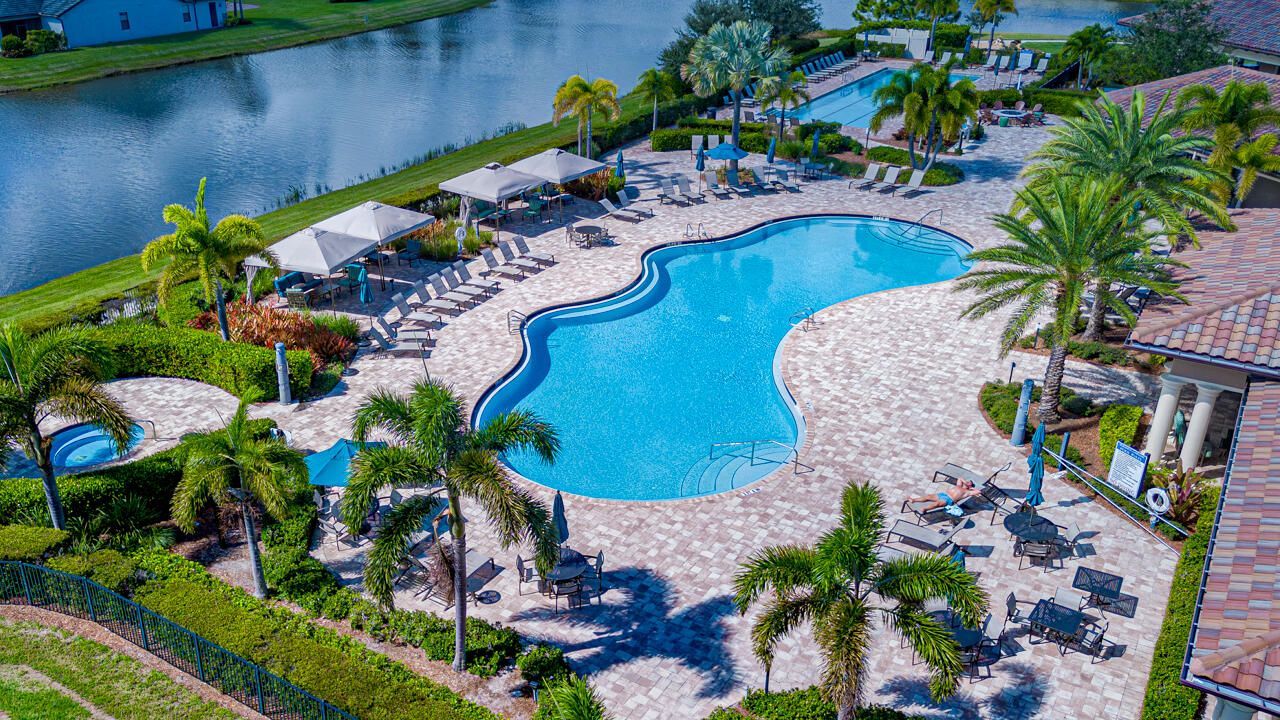 649 SE Monteiro Drive, Port Saint Lucie, FL 34984 Photo