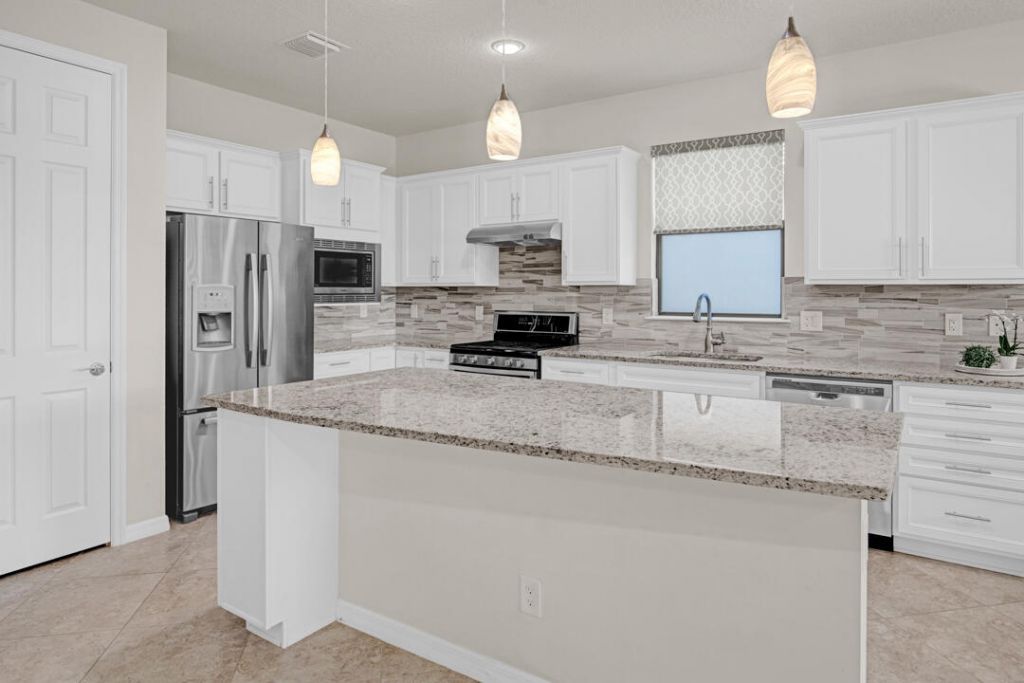 649 SE Monteiro Drive, Port Saint Lucie, FL 34984 Photo