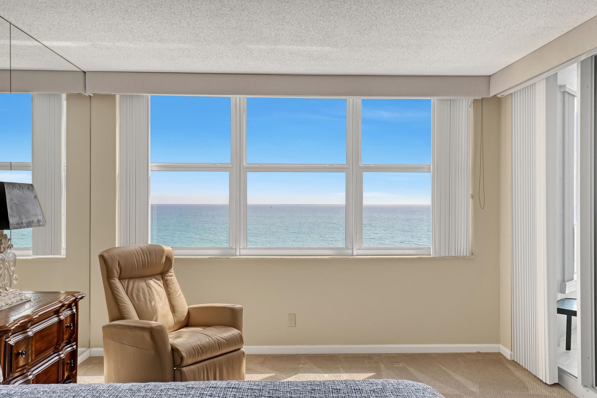 5200 N Ocean Drive, Unit 703, Singer Island, FL 33404 Photo