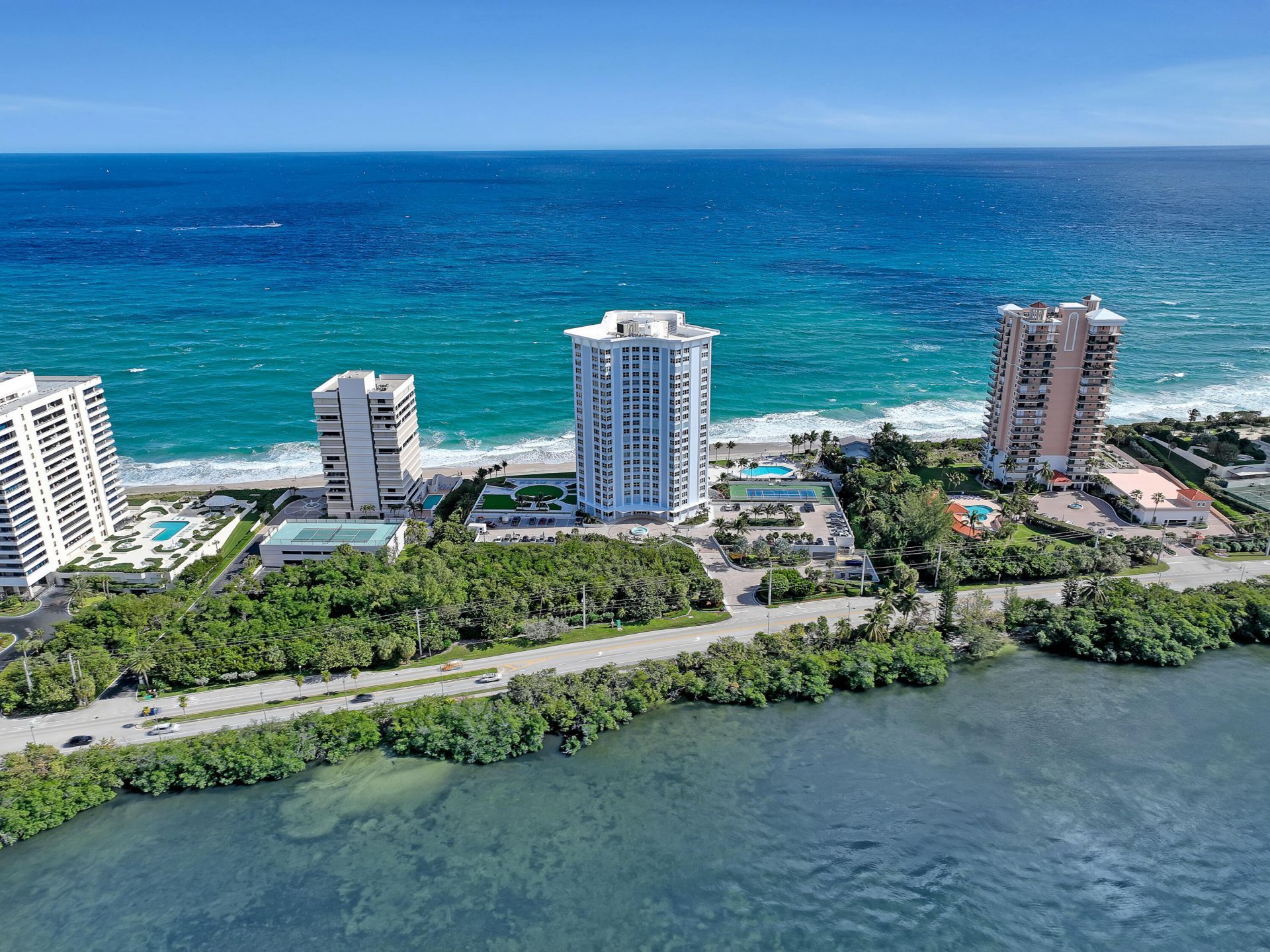 5200 N Ocean Drive, Unit 703, Singer Island, FL 33404 Photo