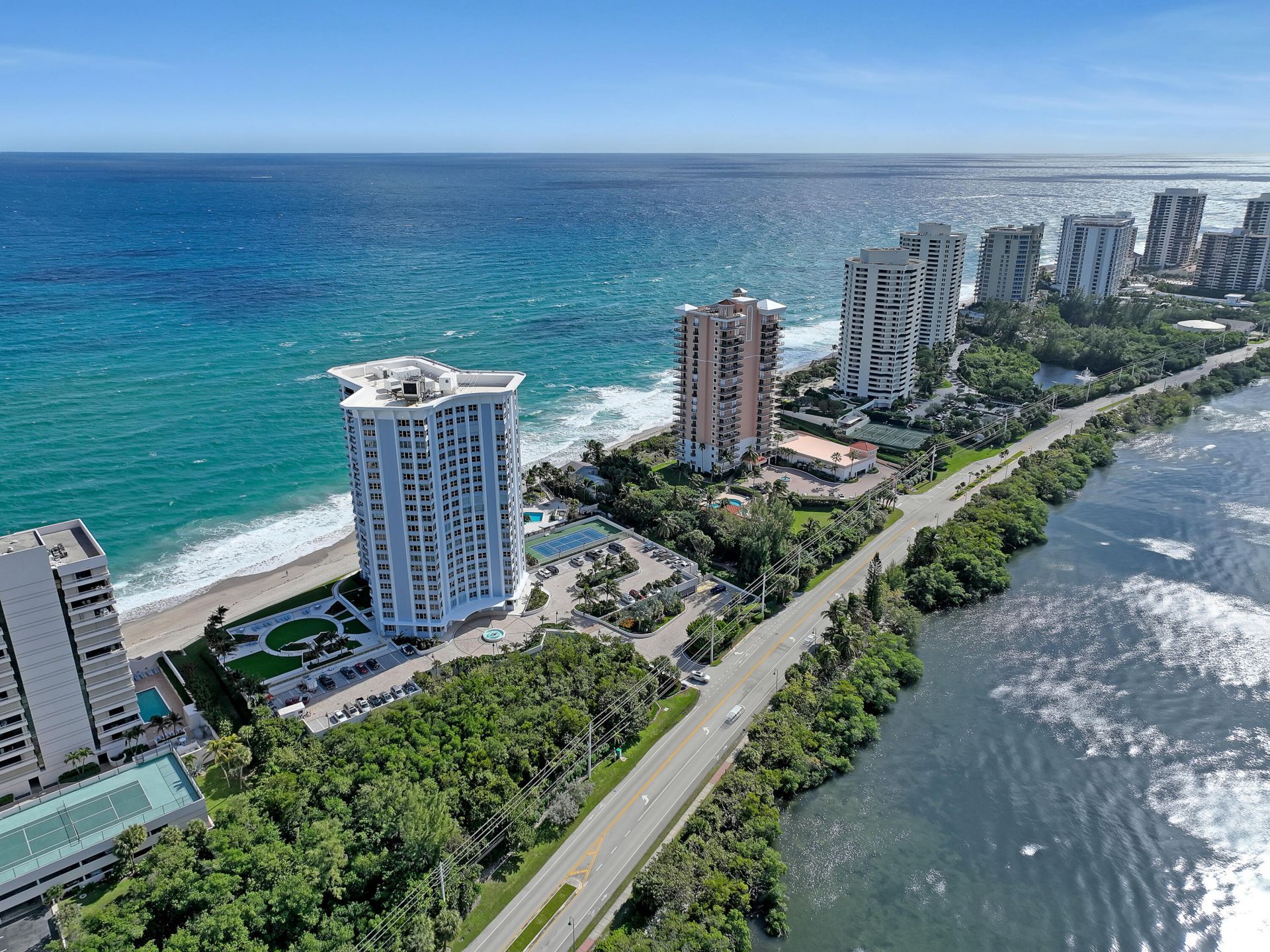 5200 N Ocean Drive, Unit 703, Singer Island, FL 33404 Photo