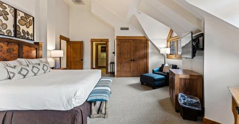 8001 Northstar Drive, Truckee, CA 96161 Photo