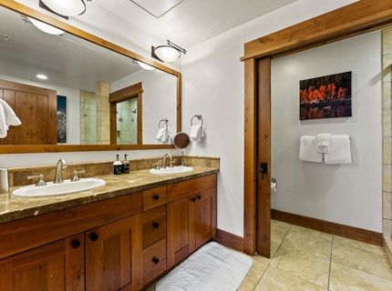 8001 Northstar Drive, Truckee, CA 96161 Photo