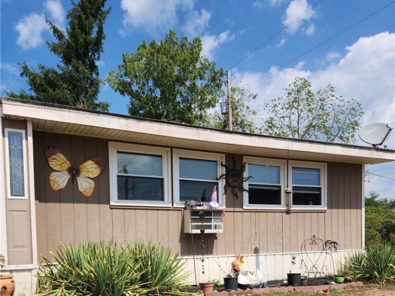 23516 Hideaway Drive, Senecaville, OH 43780 Photo 2