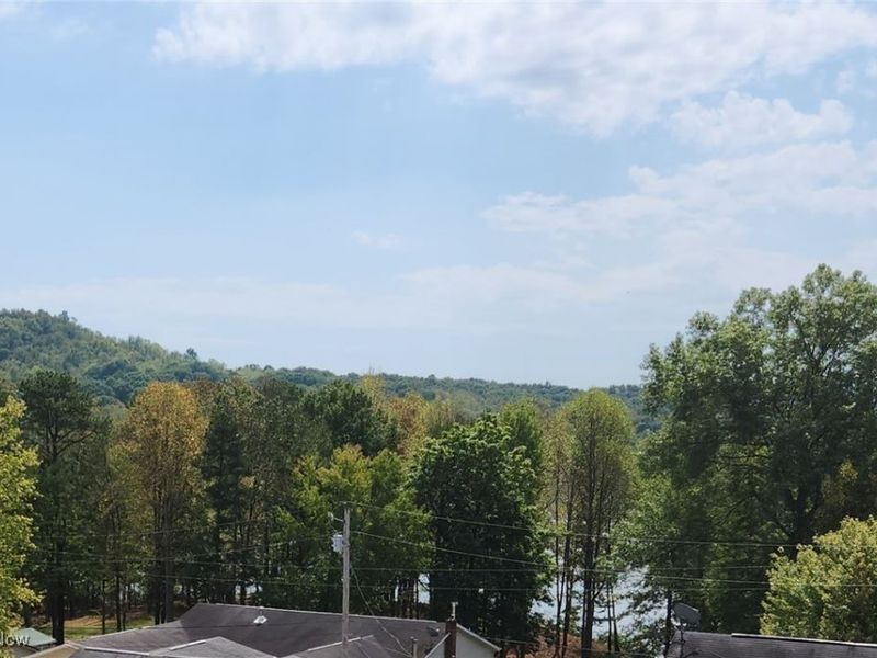 23516 Hideaway Drive, Senecaville, OH 43780 Photo 9