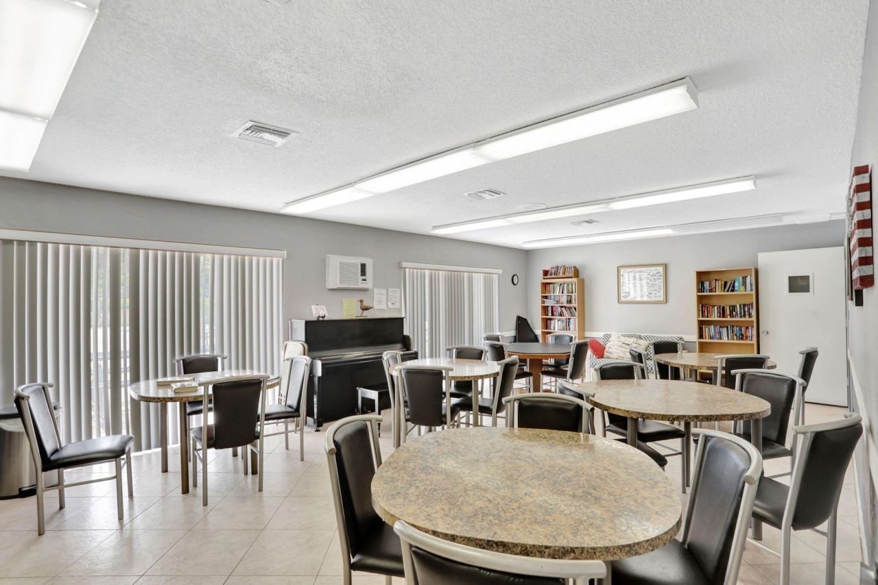 461 NW 76th Avenue, Unit 205, Margate, FL 33063 Photo