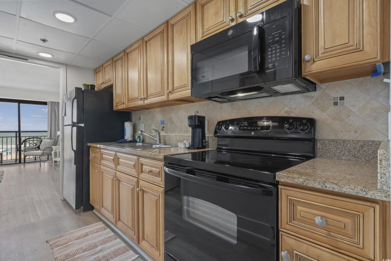 3000 N Ocean Blvd. Photo 10