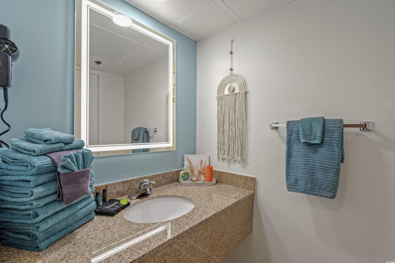 3000 N Ocean Blvd. Photo 13