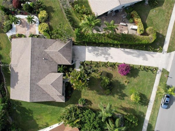 2530 Riviera Dr, Delray Beach, FL 33445