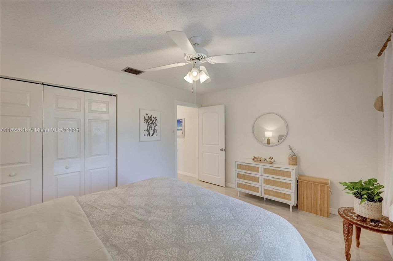 2530 Riviera Dr, Delray Beach, FL 33445 Photo