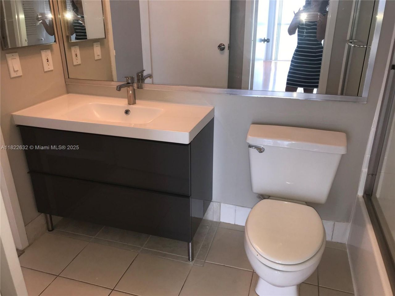 7601 E Treasure Dr, Unit 2114, North Bay Village, FL 33141 Photo