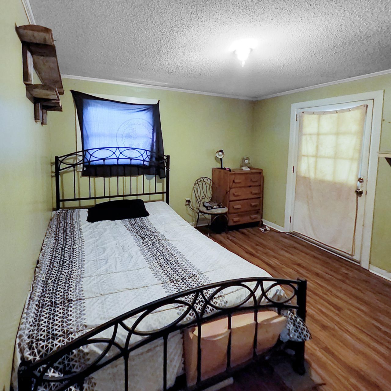 1201 Crescent Street Photo 10