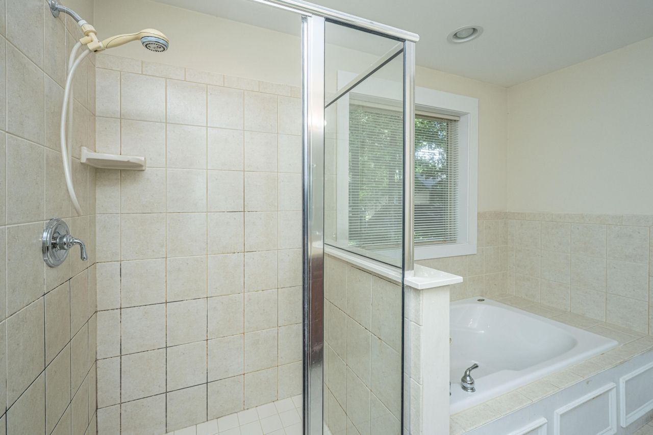 3005 Macbeth Creek Drive Photo 21