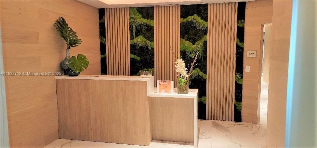 90 SW 3rd St, Unit 3010, Miami, FL 33130 Photo