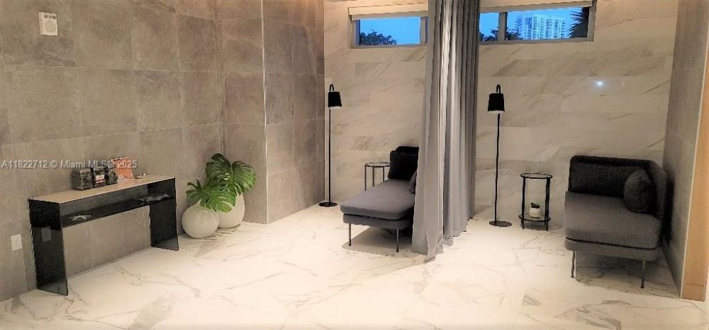 90 SW 3rd St, Unit 3010, Miami, FL 33130 Photo