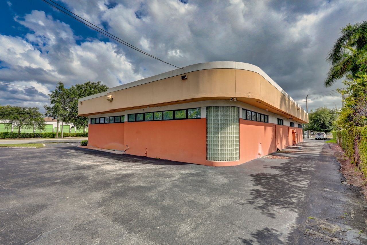 3537 Forest Hill Boulevard, West Palm Beach, FL 33406 Photo