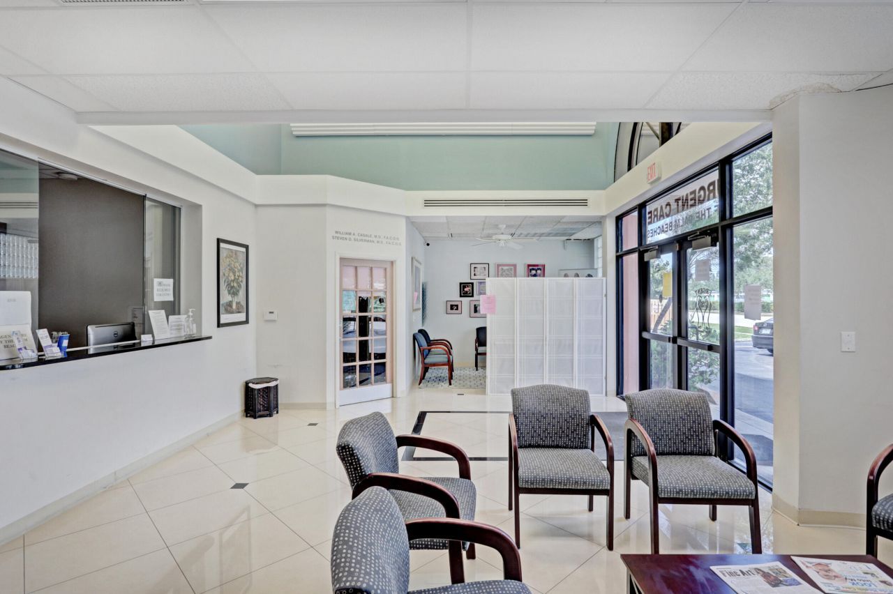 3537 Forest Hill Boulevard, West Palm Beach, FL 33406 Photo
