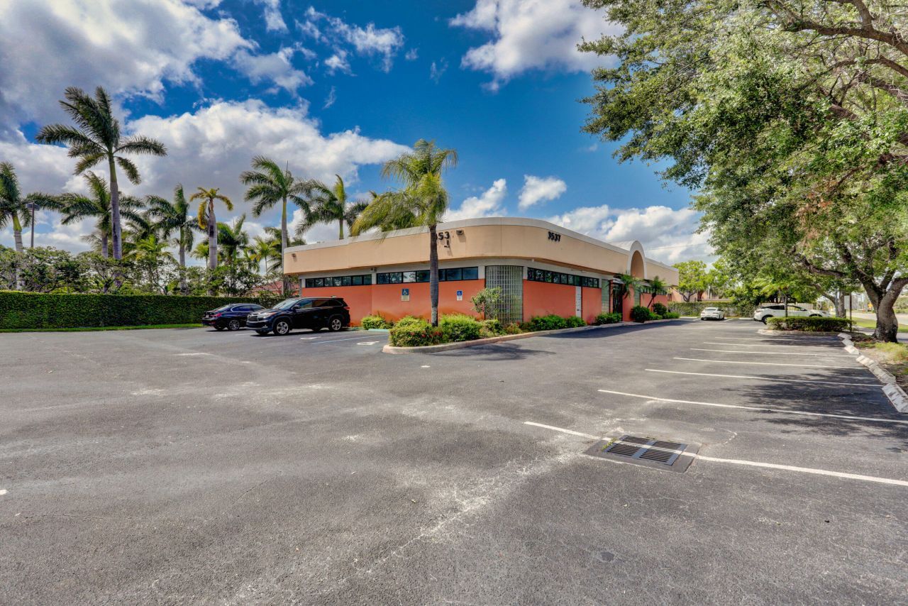 3537 Forest Hill Boulevard, West Palm Beach, FL 33406 Photo
