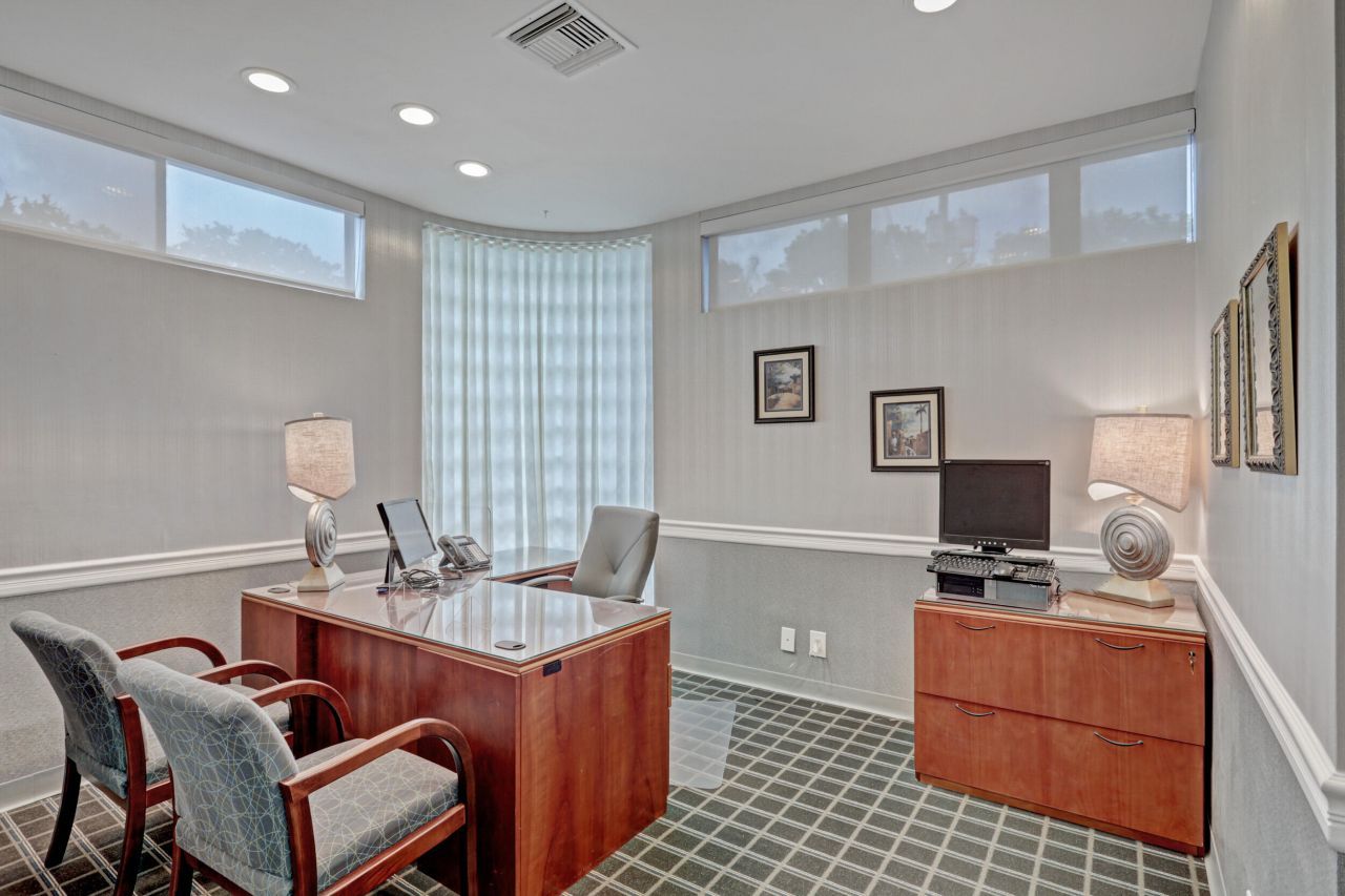 3537 Forest Hill Boulevard, West Palm Beach, FL 33406 Photo