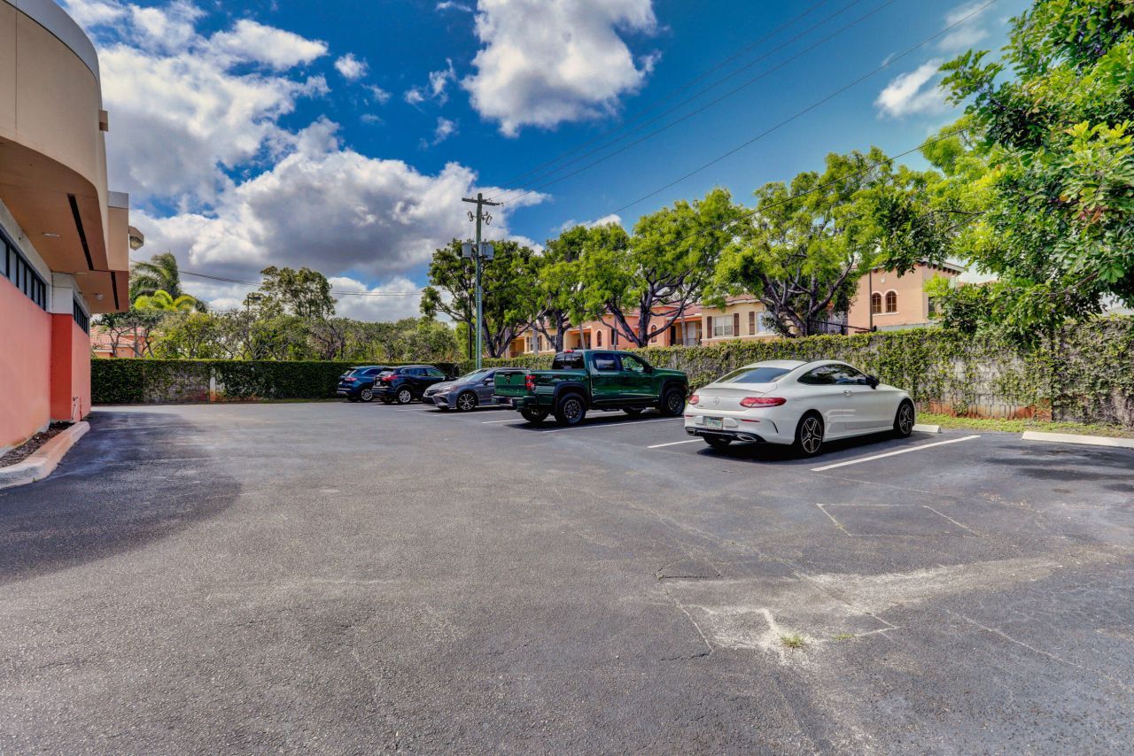 3537 Forest Hill Boulevard, West Palm Beach, FL 33406 Photo
