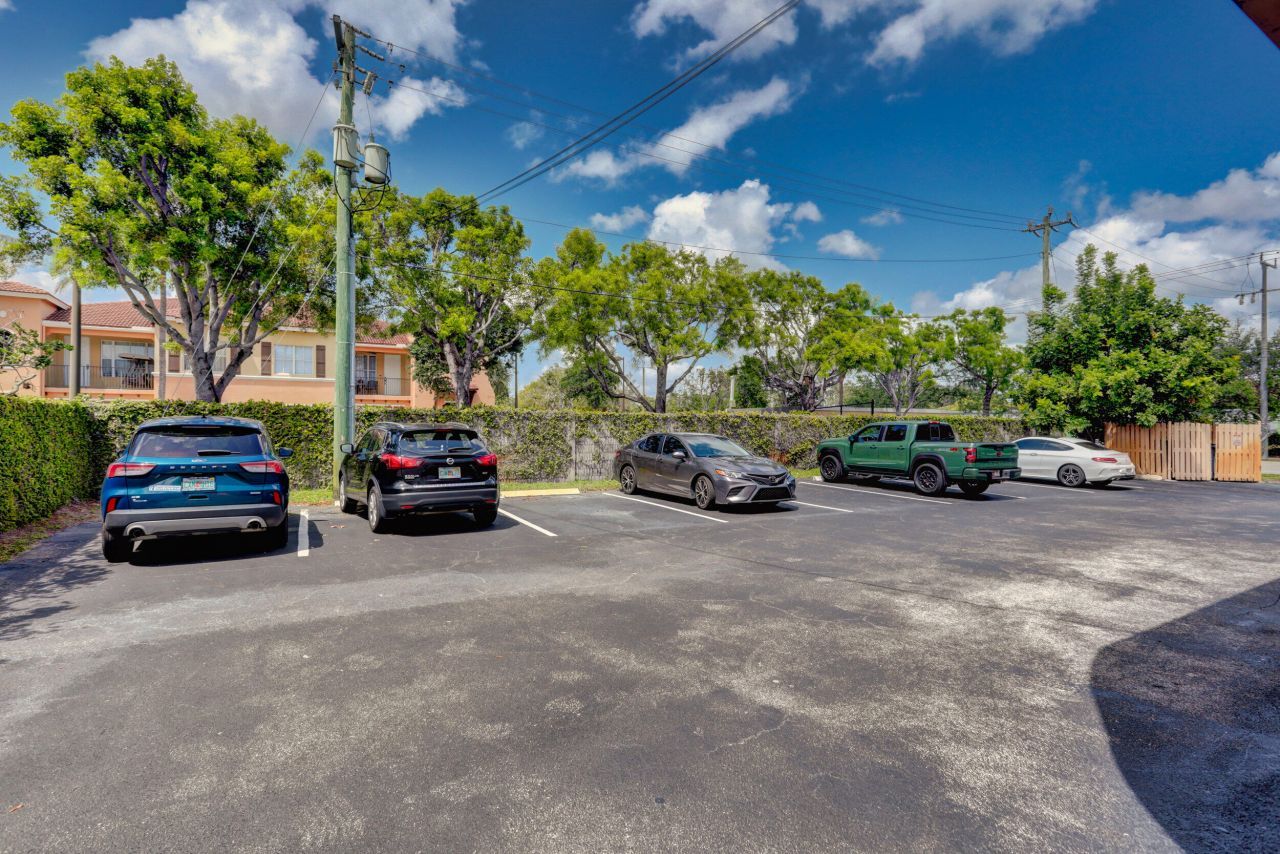3537 Forest Hill Boulevard, West Palm Beach, FL 33406 Photo