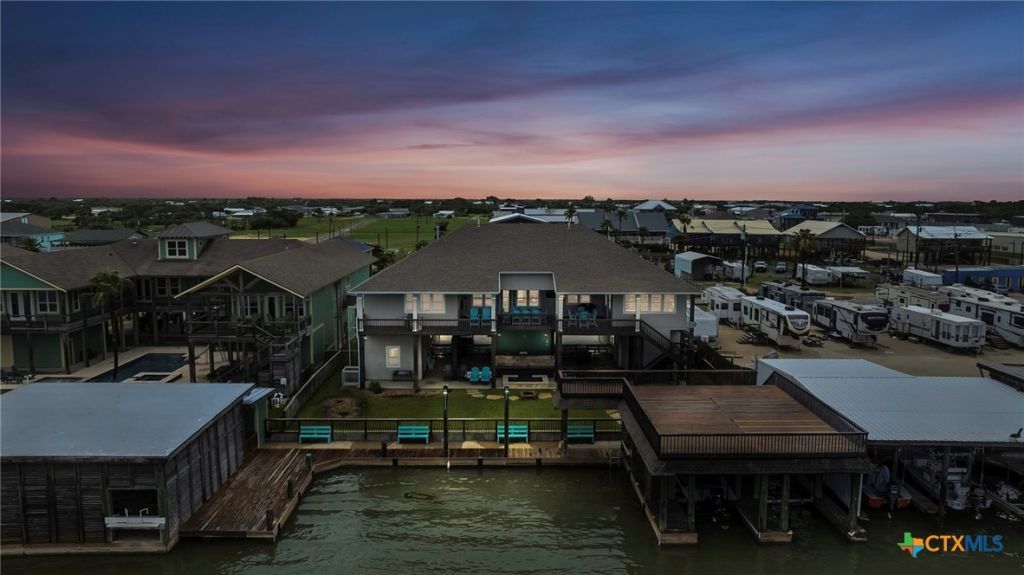 2719 Stella, Port O' Connor, TX 77982 Main Photo