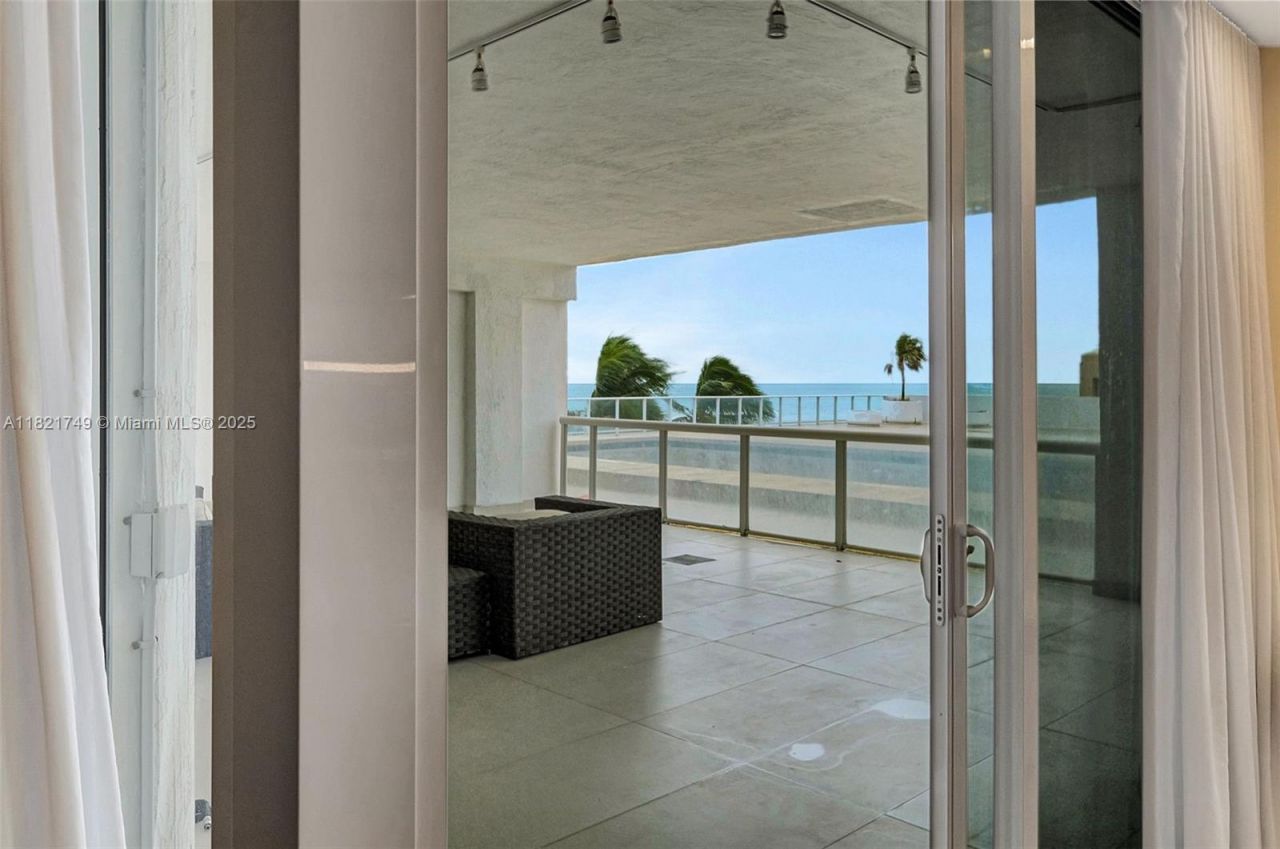 16425 Collins Ave, Unit 311, Sunny Isles Beach, FL 33160 Photo