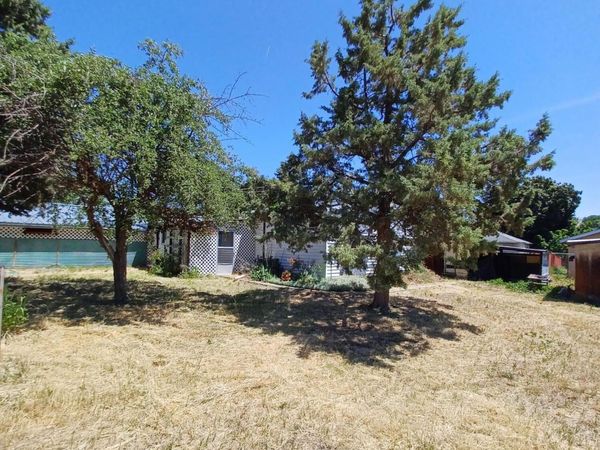 1724 Crest Street, Klamath Falls, OR 97603