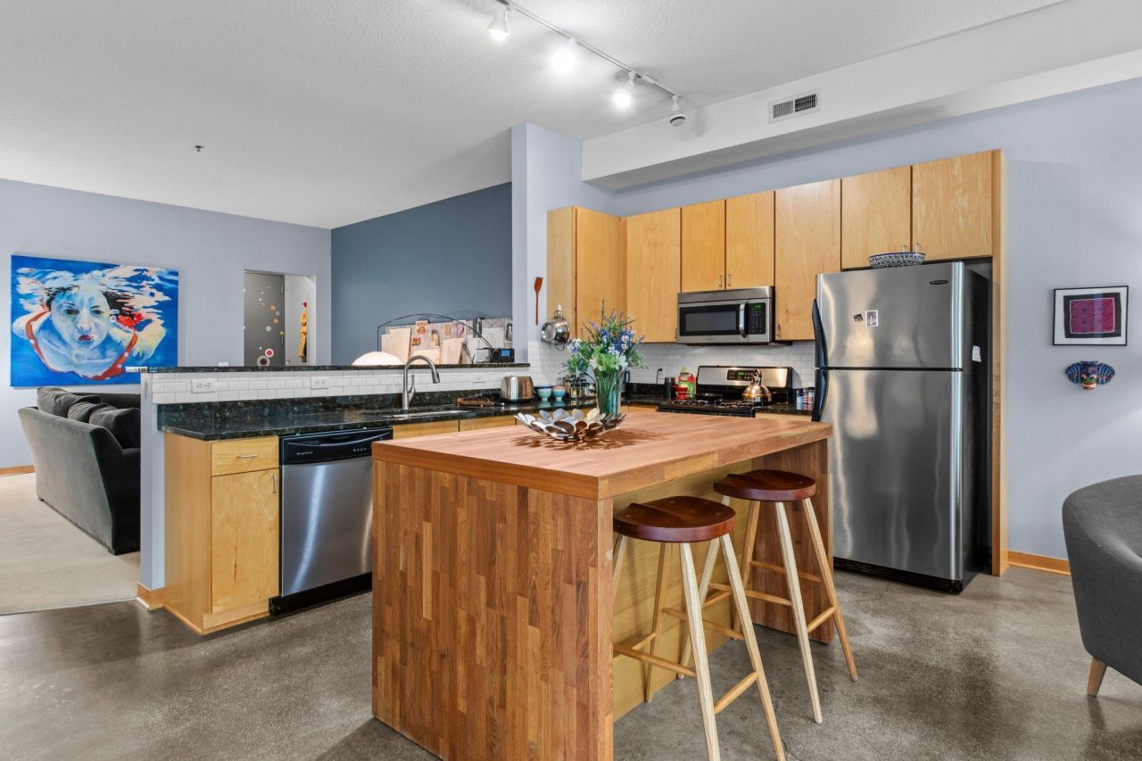 2650 University Avenue W, Unit 1, Saint Paul, MN 55114 Main Photo