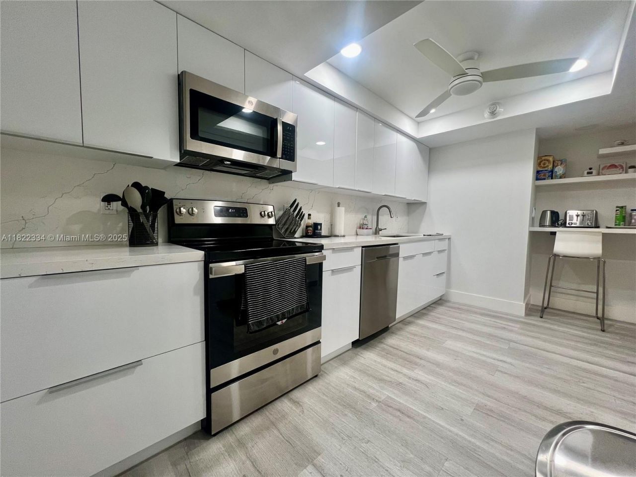 4900 N Ocean Blvd, Unit 212, Lauderdale by the Sea, FL 33308 Photo