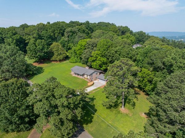 2411 Woolson Road, Chattanooga, TN 37406