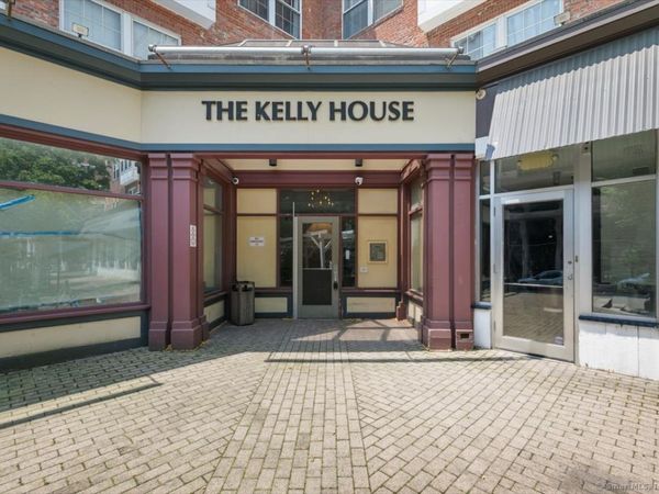 196 Crown, Unit 5I, New Haven, CT 06510