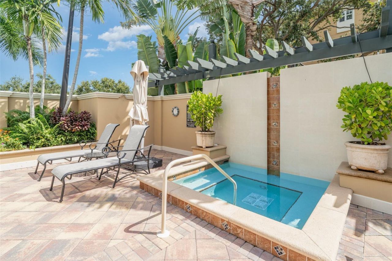 1064 N Tamiami Trail, Unit 1324, Sarasota, FL 34236 Photo