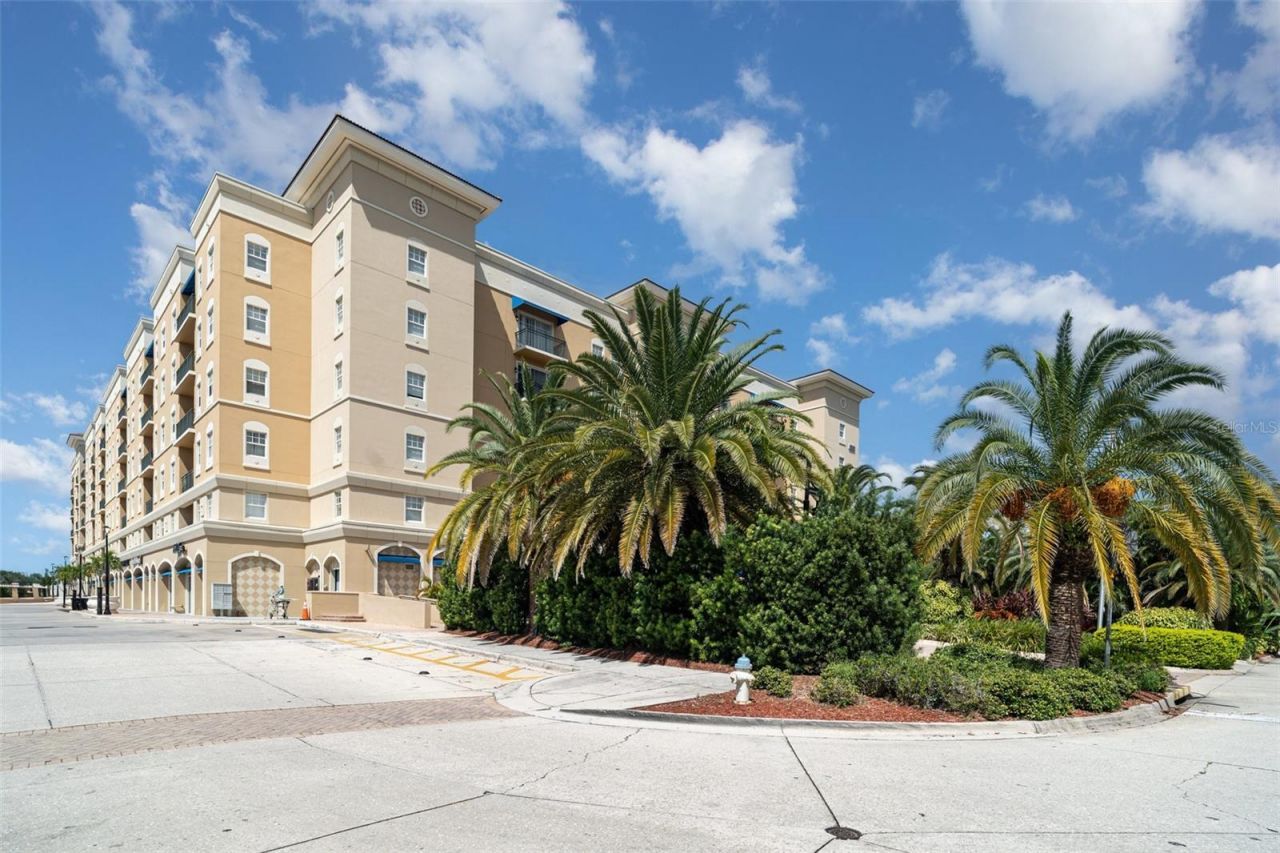 1064 N Tamiami Trail, Unit 1324, Sarasota, FL 34236 Photo