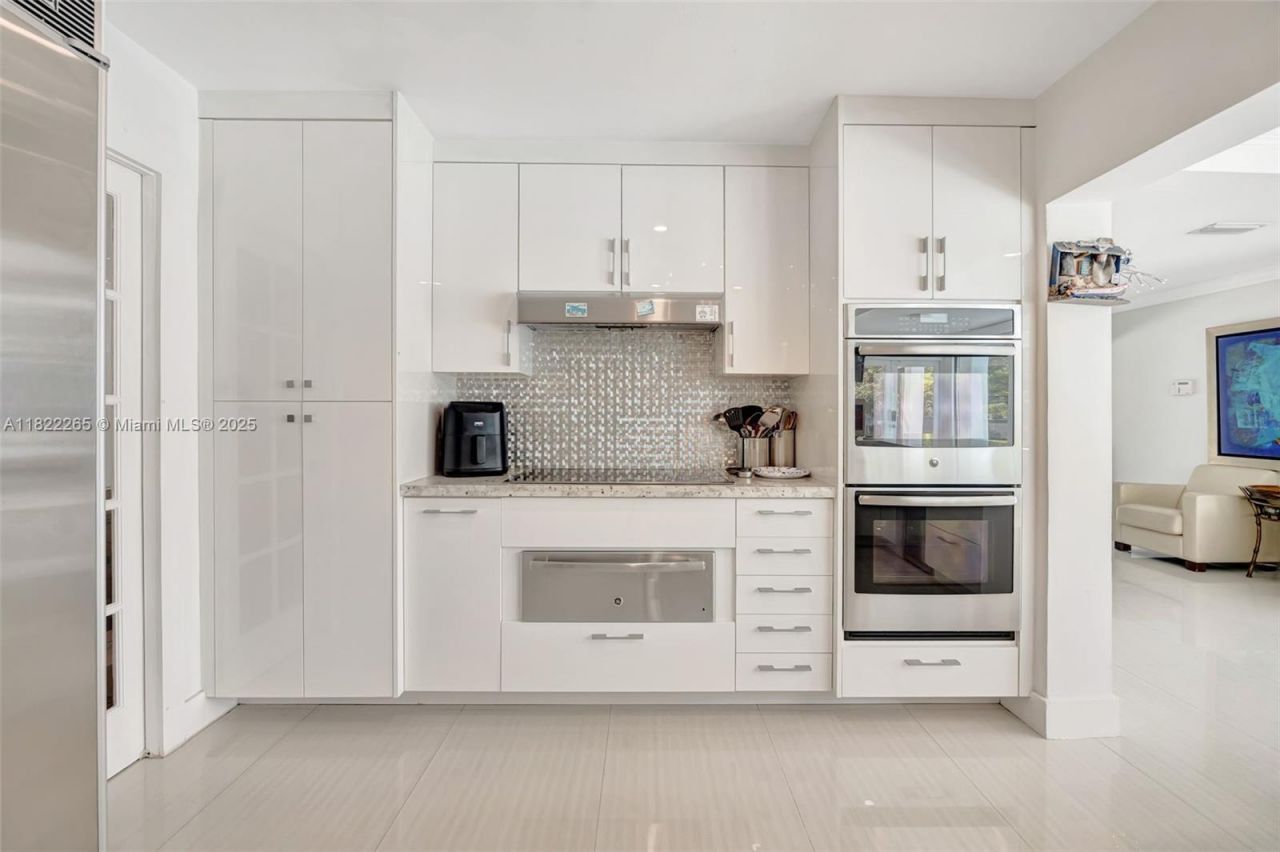 11230 SW 69th Ct, Pinecrest, FL 33156 Photo