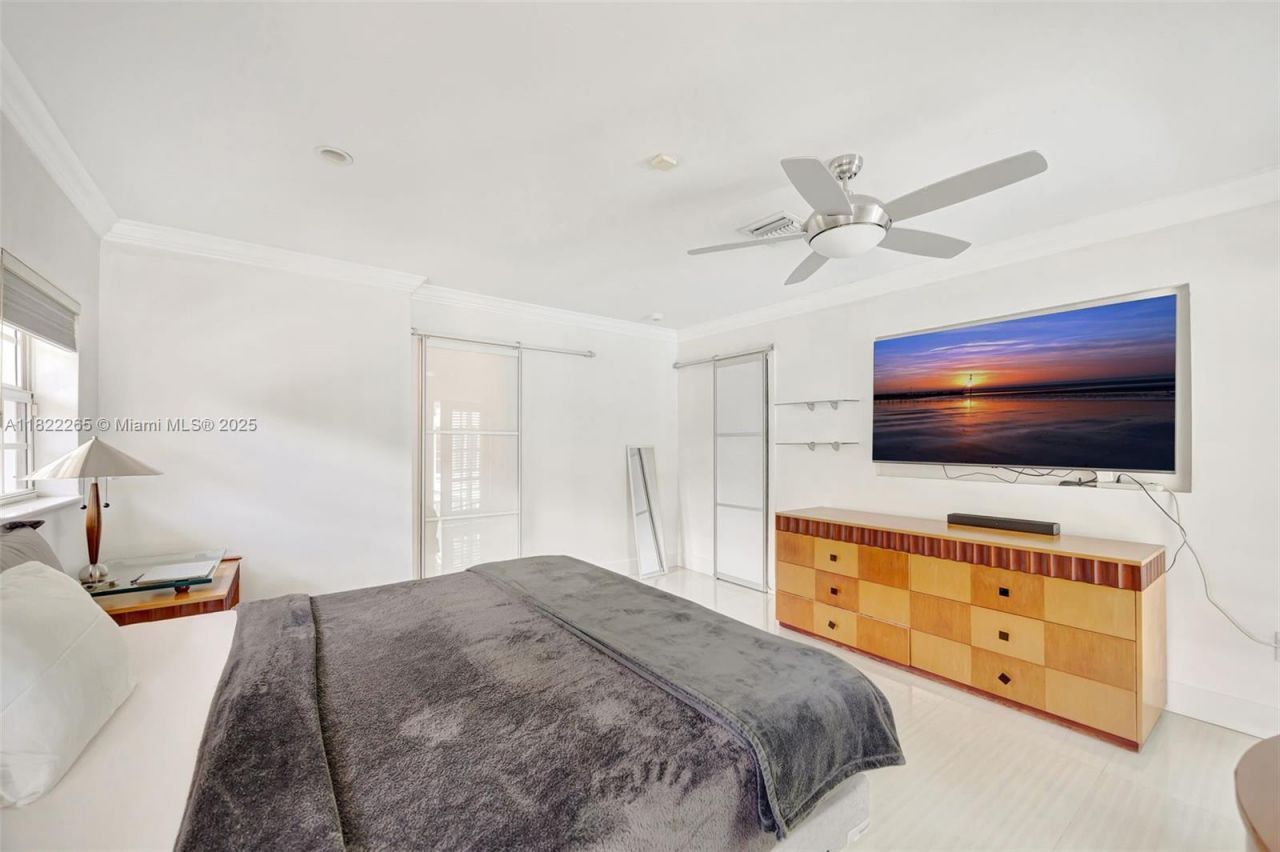 11230 SW 69th Ct, Pinecrest, FL 33156 Photo