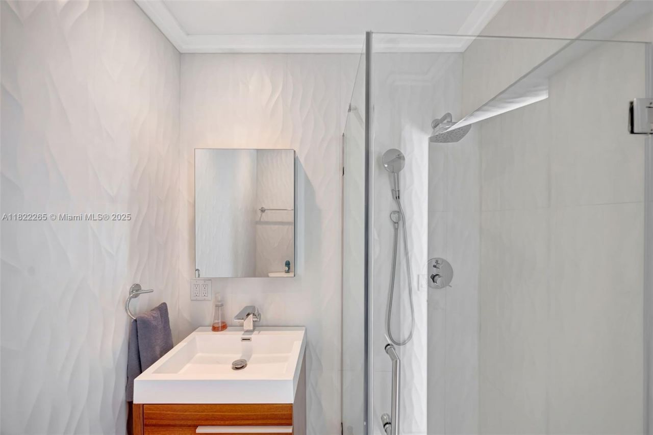 11230 SW 69th Ct, Pinecrest, FL 33156 Photo