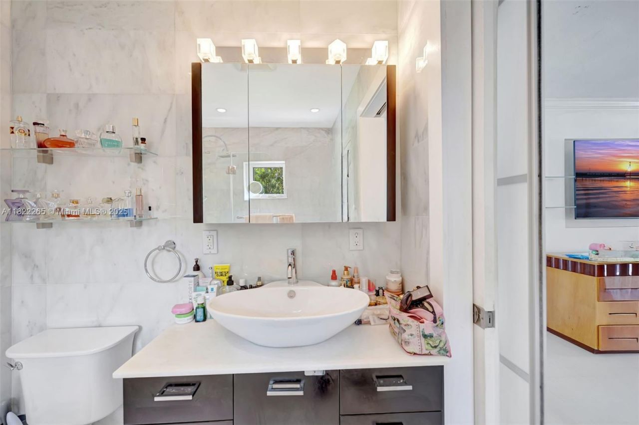 11230 SW 69th Ct, Pinecrest, FL 33156 Photo