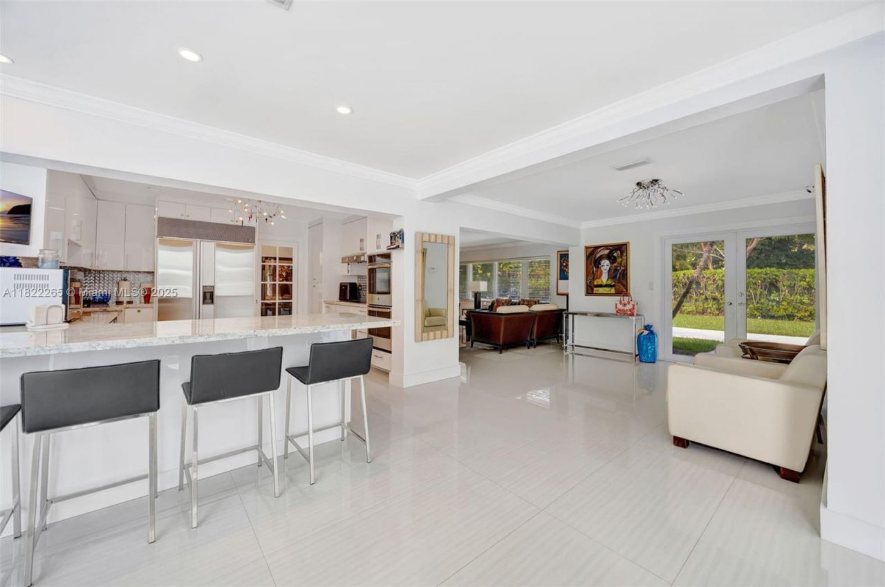 11230 SW 69th Ct, Pinecrest, FL 33156 Photo