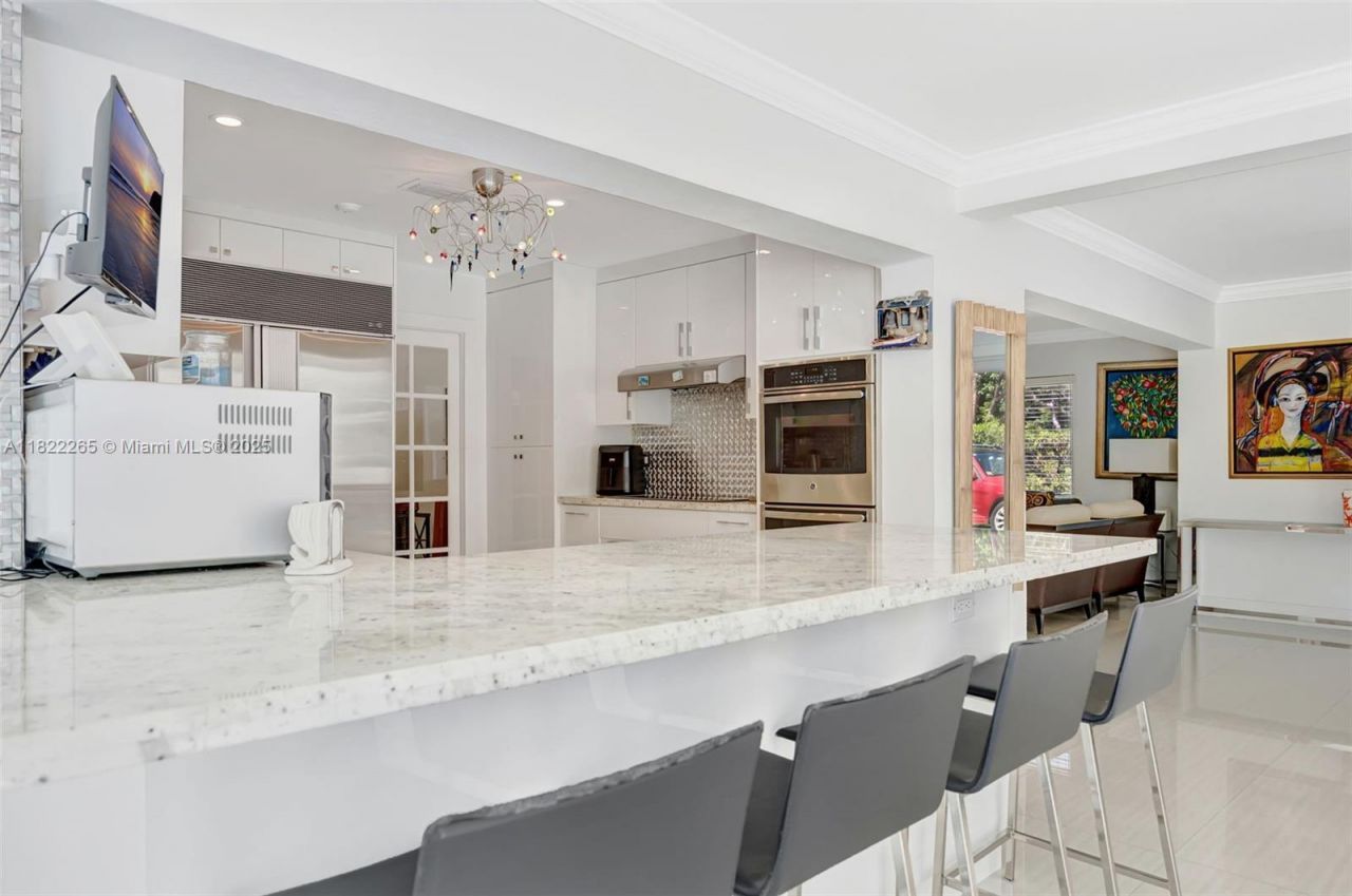 11230 SW 69th Ct, Pinecrest, FL 33156 Photo