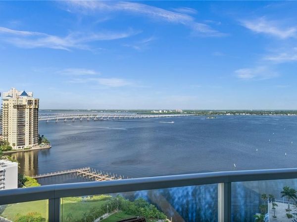 3000 Oasis Grand BLVD, Unit 906, FORT MYERS, FL 33916