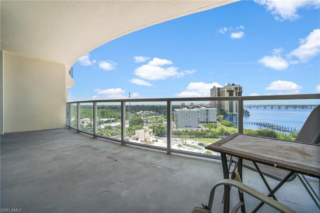 3000 Oasis Grand Blvd, Unit 906, Fort Myers, FL 33916 Photo