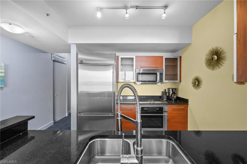 3000 Oasis Grand Blvd, Unit 906, Fort Myers, FL 33916 Photo