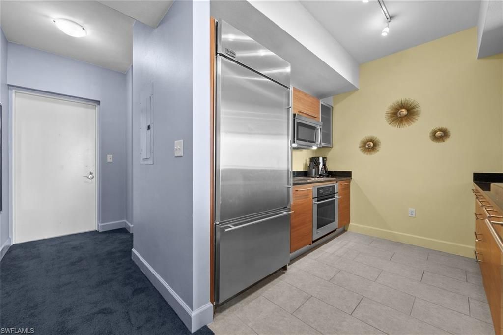 3000 Oasis Grand Blvd, Unit 906, Fort Myers, FL 33916 Photo