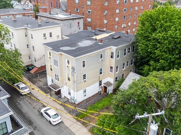 8 Everett St, Somerville, MA 02143