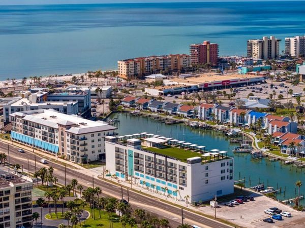 400 150TH AVENUE, Unit 205, MADEIRA BEACH, FL 33708