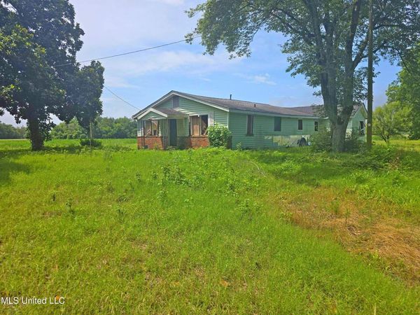 24776 N Highway 61, Coahoma, MS 38617