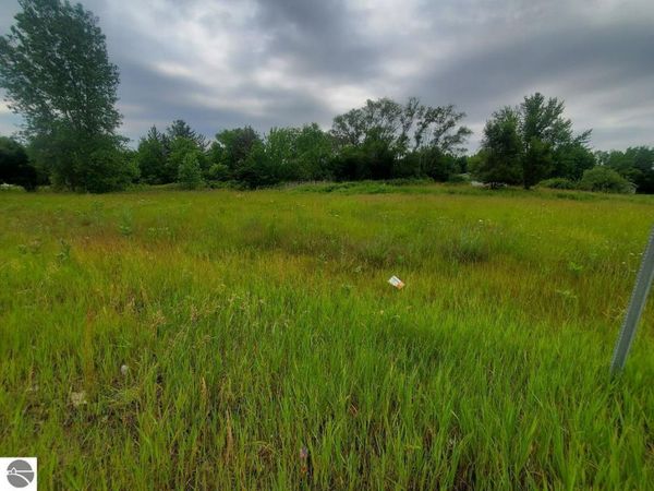 7201 Pickard Road E, Mt Pleasant, MI 48858